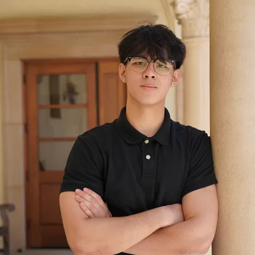 Kenneth Lam Headshot