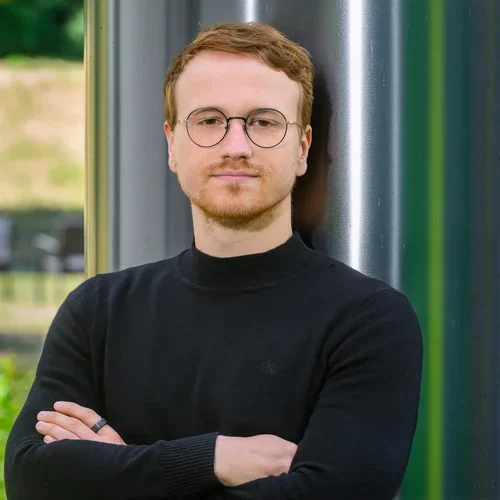 Konrad Chudzik Headshot