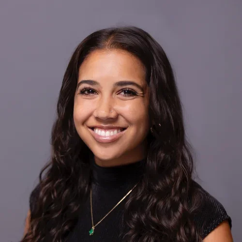 Sonali Feeley Headshot