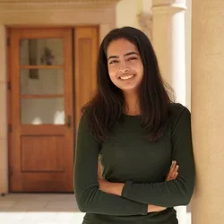 Sanjana Narayanan Headshot