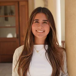 Sophia Sauceda Headshot